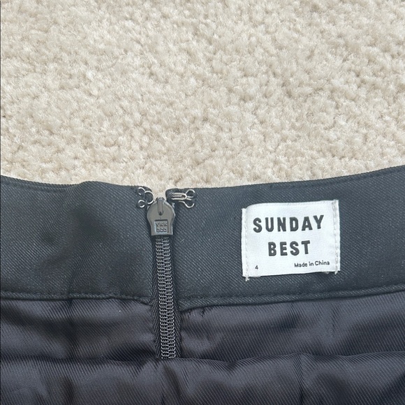 Sunday Best Mini Pleated Skirt - Size 4 - Picture 2 of 5